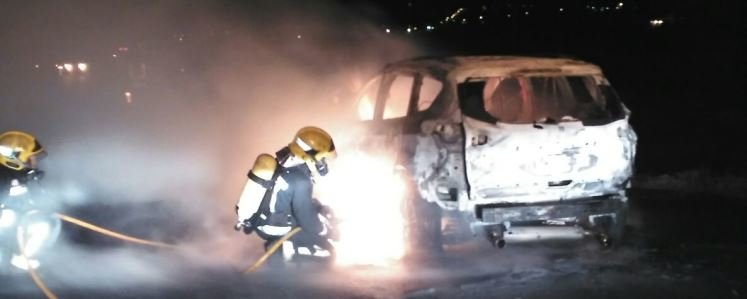 Incendio de un coche en Tías