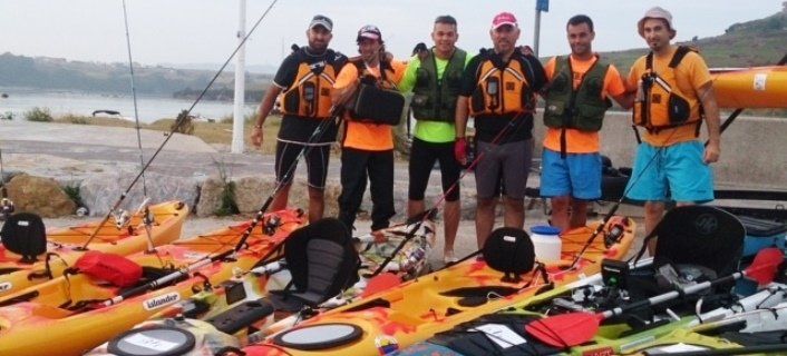 Kayalanza y FuerteKayak debutan en el I Open Internacional de Pesca en Kayak