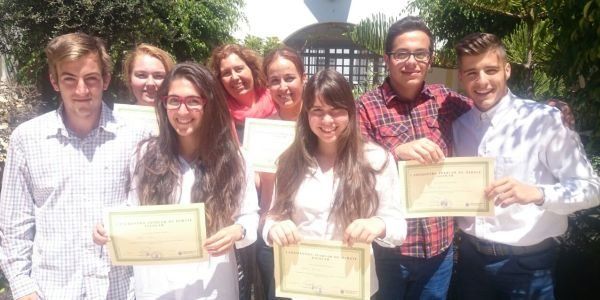 Los alumnos del IES Costa Teguise ganan el primer Encuentro Insular de Debate Escolar