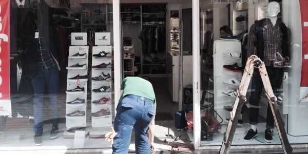 Una cadena de tiendas sufre el tercer robo en mes y medio en Arrecife