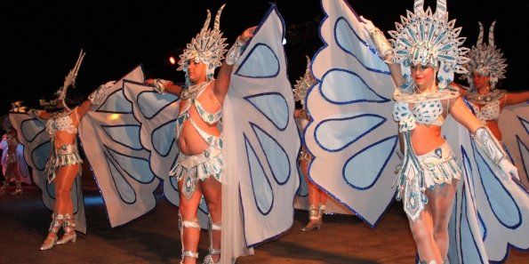 Los Yaiseros presentan su fantasía del Carnaval 2015