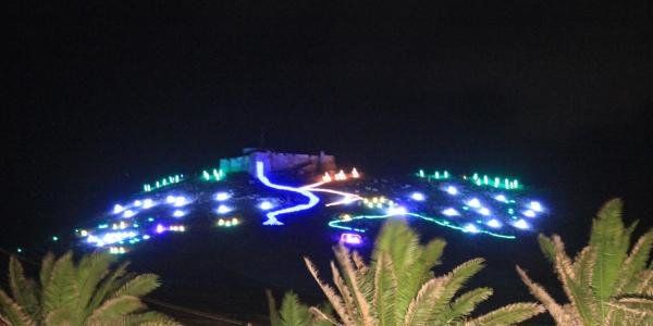 El castillo de Guanapay deslumbra con su iluminación navideña