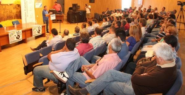 Cuatro alcaldes y unos 50 simpatizantes acuden al primer acto de Rivero en Tías para buscar apoyos a su candidatura
