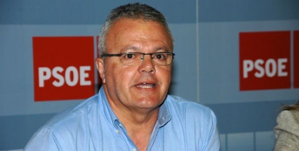 El senador del PSOE por Canarias exige al Gobierno de España una partida para el dragado del Charco de Los Clicos