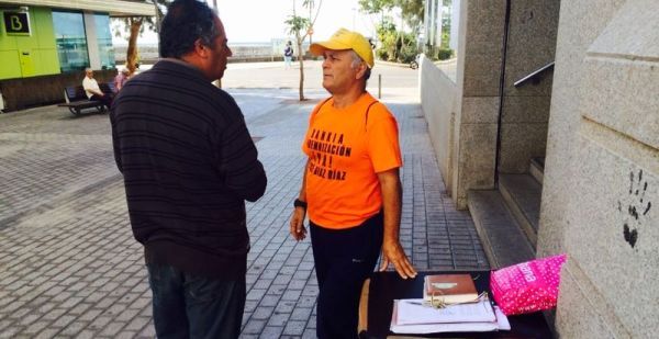 José Díaz recoge firmas para lograr una indemnización por el derribo de su casa y podría llegar a una huelga de hambre