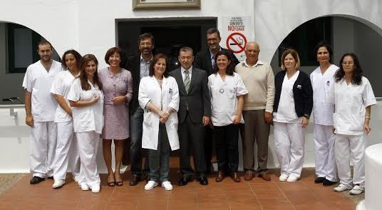 Gobierno y Cabildo firman el convenio para la atención a personas dependientes, con medio millón más que en 2013