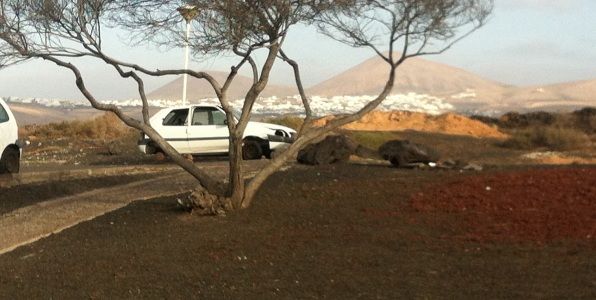 Dos coches abandonados y desmantelados en pocos meses en Matagorda