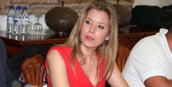 Antonia Suárez toma posesión de su cargo como nueva edil del PP en Teguise