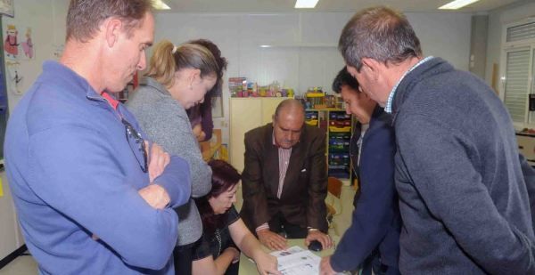 El Gobierno de Canarias se compromete a que Montaña Blanca cuente con un nuevo colegio el próximo curso