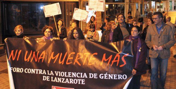Una concentración cerró el Día de la Eliminación de la Violencia contra la Mujer