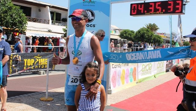 Thomas Hellriegel vencedor absoluto del III Ocean Lava Lanzarote Triathlon