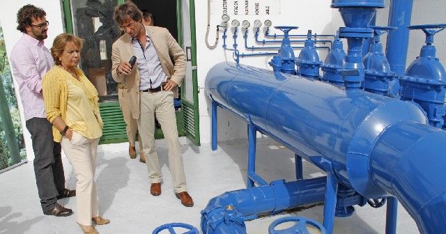 La viceconsejera de Industria visita la estación de bombeo El Cangrejo: "Apostar por la eficiencia energética es garantizar el ahorro"