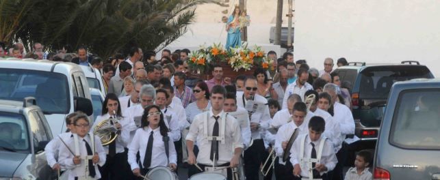Montaña Blanca celebró una misa y una procesión en honor a María Auxiliadora