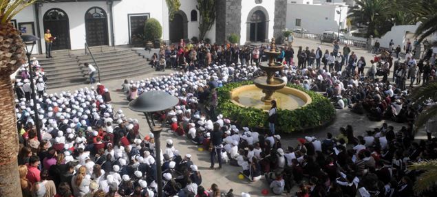 Los colegios de San Bartolomé celebran el Día de la Paz y la No Violencia con numerosos actos
