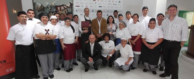 Cherne, mojo y burgaos en la I Feria Gastronómica de la Escuela de Hostelería de Tahíche