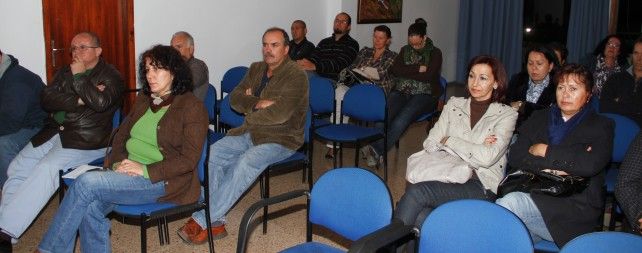 Juan Cruz expone en San Bartolomé las líneas maestras del Gobierno de Canarias en materia de Educación