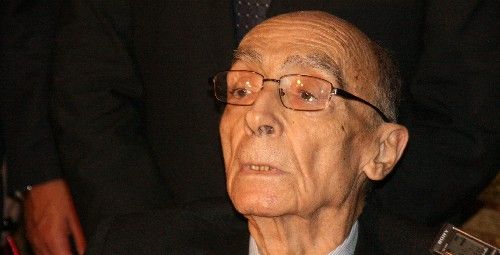 El juez Garzón presenta este jueves la biografía de Saramago en un acto homenaje