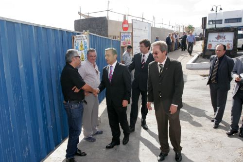 Paulino Rivero pone la primera piedra de las obras de saneamiento y depuración de aguas residuales en Órzola