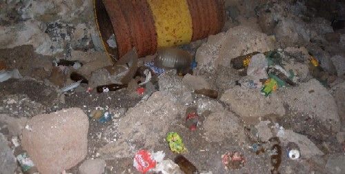 Extraen 200 kilos  de basura acumulada en la Cueva del Camión de Tahíche