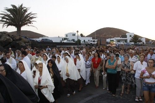 Cientos de personas celebraron la Fiesta del Volcán