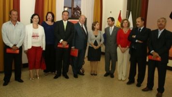 Inaugurada la exposición itinerante sobre el XXV Aniversario del Parlamento de Canarias