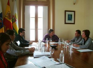 La comisión de Comercio, Industria y Artesanía de la Federación Canaria de Municipios se reúne en Haría