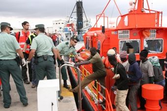 38 subsaharianos llegaron hasta la costa de Lanzarote
