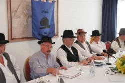 La Orden del Cachorro Canario reivindica la cultura y la unidad del pueblo canario en la I Asamblea Nacional, en Lanzarote