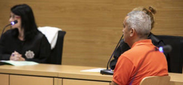 The man accused of killing his mother in San Bartolomé admits the facts ...
