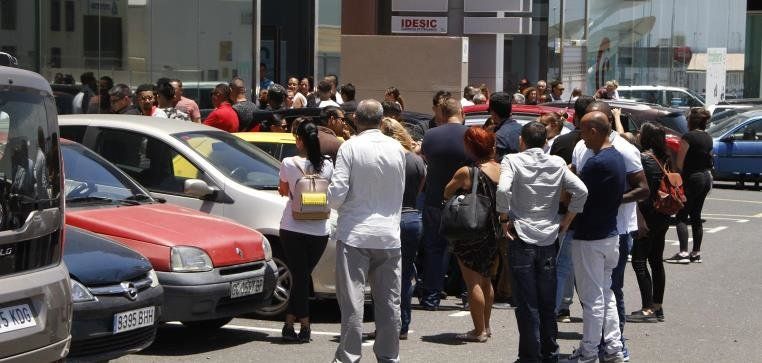 Último adiós a Eynar Esau Mina, uno de los soldados fallecidos en Fuerteventura