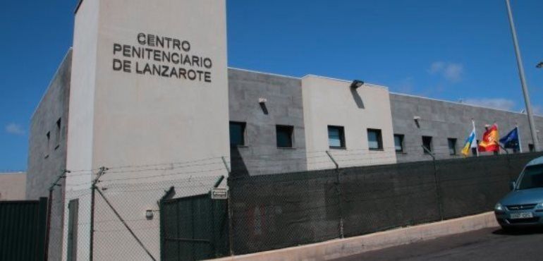 Ingresa en la cárcel de Tahíche el detenido por el homicidio de un joven okupa en Fuerteventura