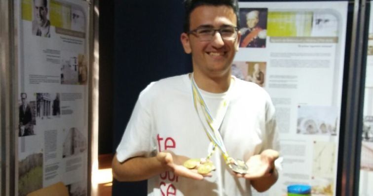 El lanzaroteño Ernesto Cristo González, ganador del primer campeonato de Canarias de cubos de Rubik