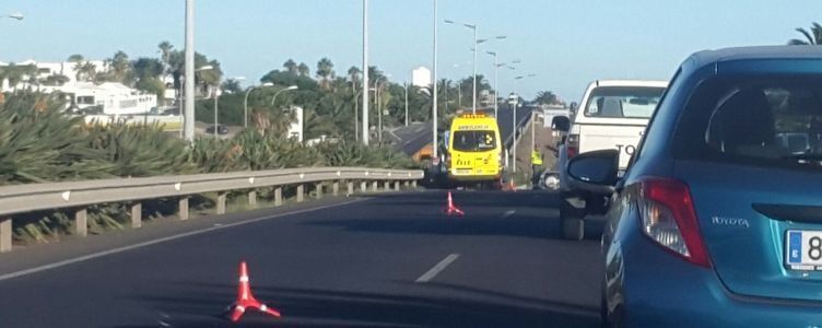 Una mujer resulta herida leve tras una colisión en El Cable