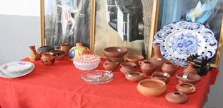 El mercadillo de artesanía celebra su cuarto aniversario con música de la Escuela de Folclore del municipio