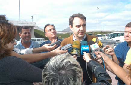 Lanzarote acoge con los brazos abiertos la visita de Zapatero