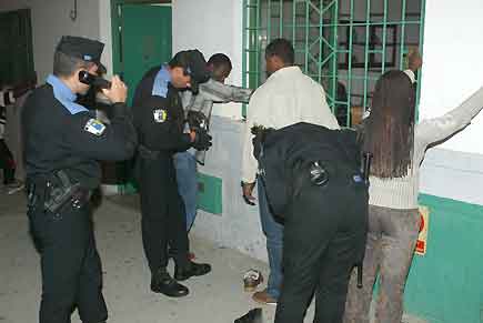 La Policía Local detiene al trabajador de un bar de la calle Real acusado de tráfico de drogas
