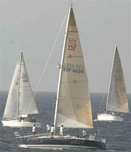 Muyay de Aureliano Negrín ganó en clase Regata seguido del Lola II y Hotel Princesa Yaiza-Grupo Fariones