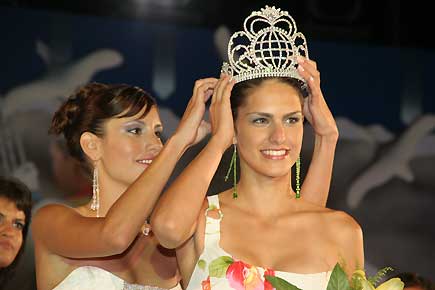 Miss Valterra wins the most desired crown