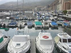Costa Teguise podría contar en un futuro con un puerto deportivo