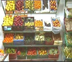 Los productos frescos importados llegarán a los supermercados con cuatro días de retraso por la huelga del transporte en la Península