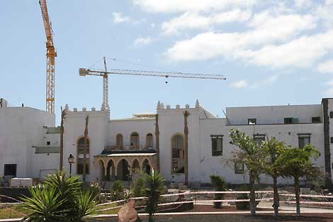 El hotel Castillo de las Coloradas sigue sin resolver su contencioso con el Cabildo