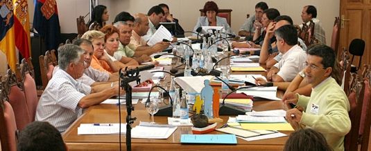 El presunto cobro del 7% en comisiones de obras del Cabildo acaba en los tribunales