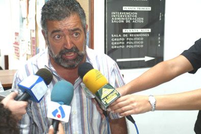 Andrés Barreto ratifica en todos sus términos su denuncia y solicita que el grupo de gobierno se investigue a sí mismo