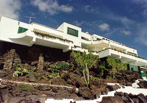 Las autoridades estatales de Lanzarote coordinan en Las Palmas el plan de  seguridad para la visita de Los Reyes