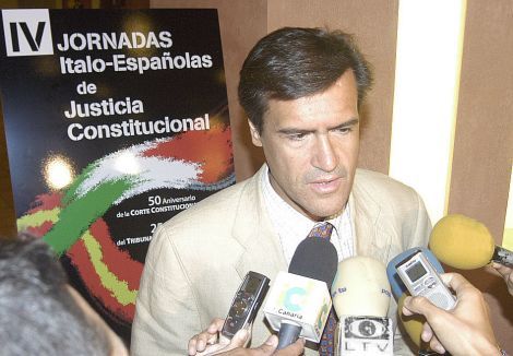 López Aguilar replica a Martín que cualquier intento de "rebotar" responsabilidades al Gobierno central es "surrealista"