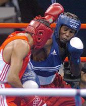 Mariano Hilario "El Tiburón", campeón de España júnior de boxeo