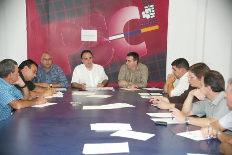 El PSC estudia querellarse contra el alcalde de Yaiza y su concejal de Urbanismo