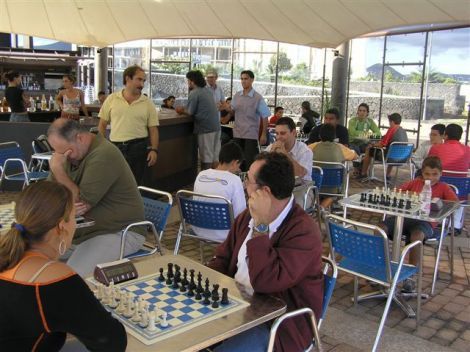 Pedro Tomás Pérez se adjudica el Torneo de Navidad de ajedrez