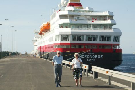 El caos se vuelve a adueñar del puerto de Los Mármoles