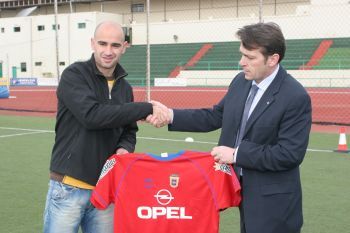 José Manuel Meca comienza a entrenarse con la UD. Lanzarote